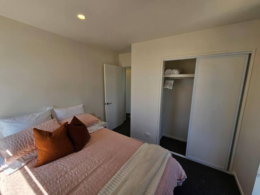 Cosy Central Home - Walk To Cbd & Free Escooters! Christchurch Luaran gambar